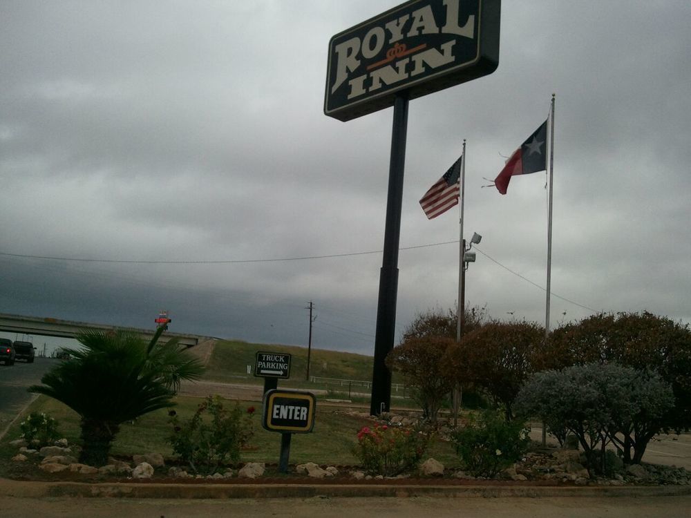 Royal Inn Pearsall Exterior foto